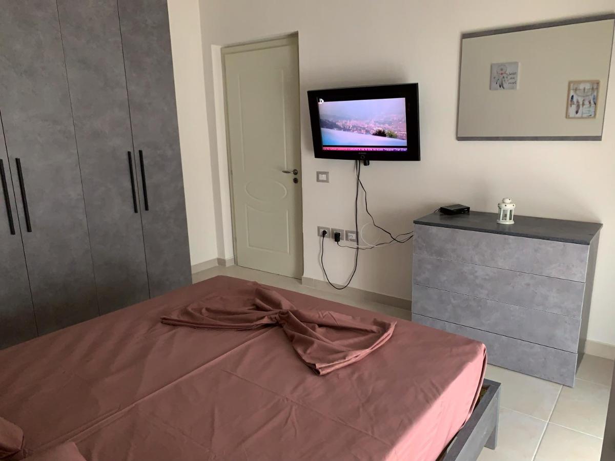 Jessica'S Apartment Тирана Екстериор снимка